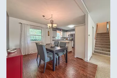N51W16590  Fair Oak Ct, Menomonee Falls, WI 53051 - Photo 9