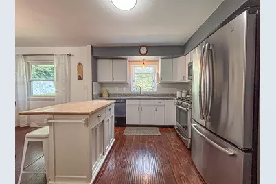 N51W16590  Fair Oak Ct, Menomonee Falls, WI 53051 - Photo 15