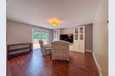 N51W16590  Fair Oak Ct, Menomonee Falls, WI 53051 - Photo 17