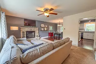 N51W16590 Fair Oak Ct, Menomonee Falls, WI 53051 - Photo 5