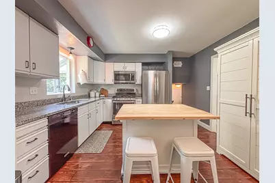 N51W16590  Fair Oak Ct, Menomonee Falls, WI 53051 - Photo 13