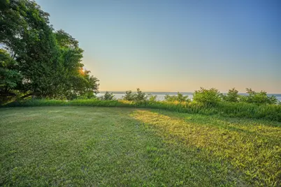 580  Lake Shore Rd, Grafton, WI 53024 - Photo 31
