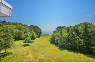 580 Lake Shore Rd, Grafton, WI 53024 - Photo 15