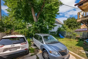 1306 W Keefe Ave, Milwaukee, WI 53206 - Photo 7
