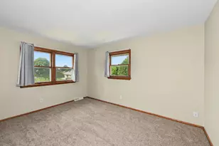 5111 Maplewood Dr, Greendale, WI 53129 - Photo 19