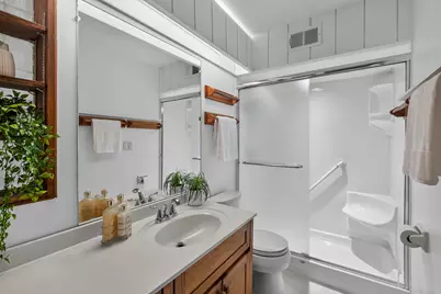 3333  5th Ave #2-J, South Milwaukee, WI 53172 - Photo 9