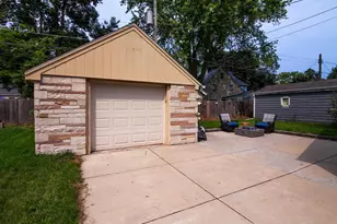 638 N Hine Ave, Waukesha, WI 53188 - Photo 29