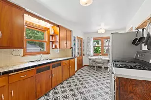 638 N Hine Ave, Waukesha, WI 53188 - Photo 9