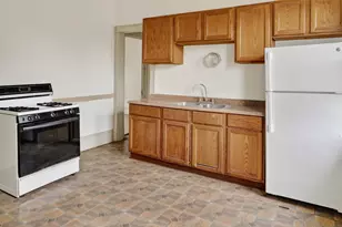 2951 N Farwell Ave, Milwaukee, WI 53211 - Photo 9