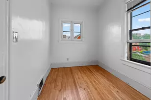 2951 N Farwell Ave, Milwaukee, WI 53211 - Photo 11