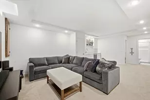 917 Parkton Dr, Waukesha, WI 53189 - Photo 25