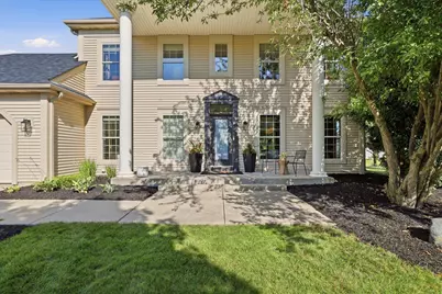 917  Parkton Dr, Waukesha, WI 53189 - Photo 3