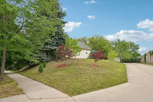 1731 E Bennett Ave, Milwaukee, WI 53207 - Photo 33