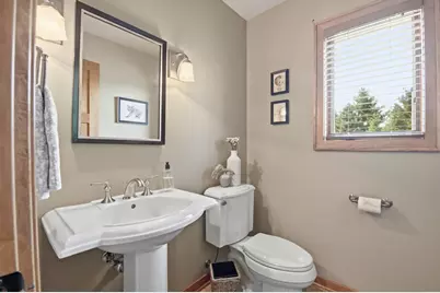 37015  Lower Lake Rd, Summit, WI 53066 - Photo 25