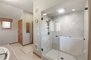 37015 Lower Lake Rd, Summit, WI 53066 - Photo 19