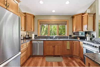 37015  Lower Lake Rd, Summit, WI 53066 - Photo 11