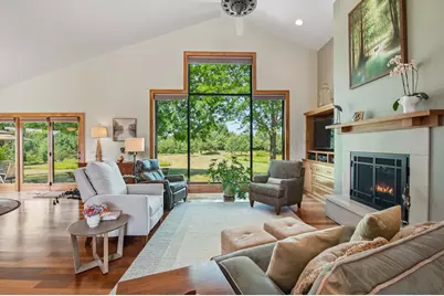 37015  Lower Lake Rd, Summit, WI 53066 - Photo 5