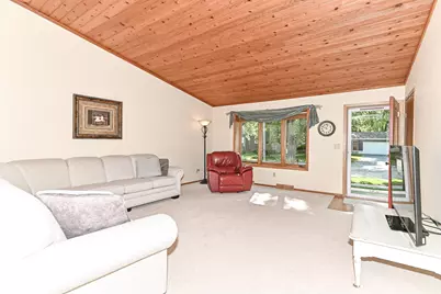 310 S Grandview Blvd, Waukesha, WI 53188 - Photo 9
