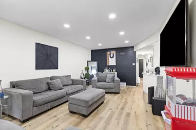 6420 W Moltke Ave, Milwaukee, WI 53210 - Photo 9