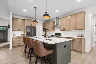 W194N15787  East Gate Ct, Jackson, WI 53037 - Photo 17
