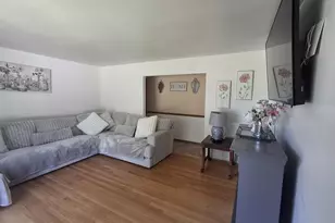 2537 W Bridge St, Milwaukee, WI 53221 - Photo 9