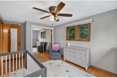 W276N1228  Spring Hill Dr, Pewaukee, WI 53072 - Photo 25