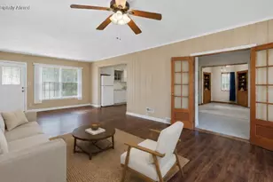 N89W15660 Main St, Menomonee Falls, WI 53051 - Photo 7
