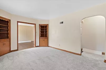 N89W15660  Main St, Menomonee Falls, WI 53051 - Photo 13