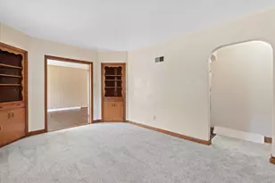 N89W15660 Main St, Menomonee Falls, WI 53051 - Photo 13