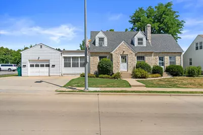 N89W15660  Main St, Menomonee Falls, WI 53051 - Photo 1