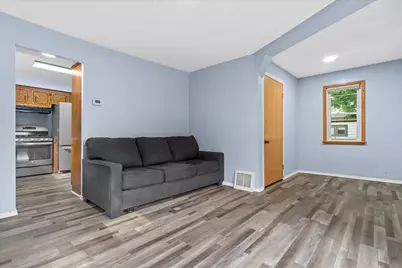 1824  Missouri Ave, South Milwaukee, WI 53172 - Photo 3