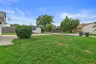 1824 Missouri Ave, South Milwaukee, WI 53172 - Photo 31