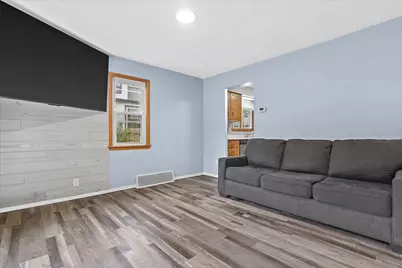 1824  Missouri Ave, South Milwaukee, WI 53172 - Photo 5
