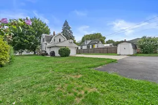 1824 Missouri Ave, South Milwaukee, WI 53172 - Photo 17