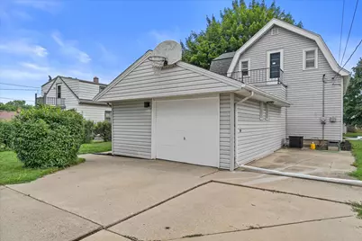 1824  Missouri Ave, South Milwaukee, WI 53172 - Photo 27
