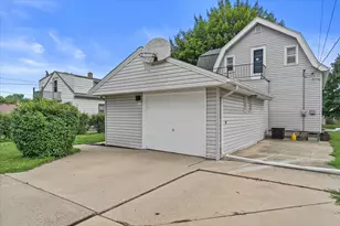 1824 Missouri Ave, South Milwaukee, WI 53172 - Photo 27