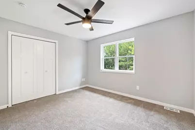 2103  Daisy Dr, West Bend, WI 53090 - Photo 25