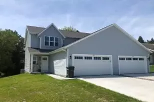 2103 Daisy Dr, West Bend, WI 53090 - Photo 1