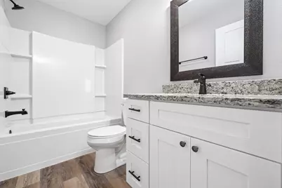 2103  Daisy Dr, West Bend, WI 53090 - Photo 27
