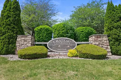 2230 W Vista Bella Dr, Oak Creek, WI 53154 - Photo 23