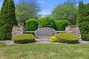 2230 W Vista Bella Dr, Oak Creek, WI 53154 - Photo 23
