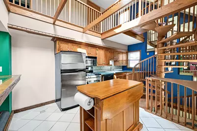1618 E Newport Ave, Milwaukee, WI 53211 - Photo 11