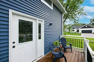 105 Roberts Rd, Dousman, WI 53118 - Photo 3