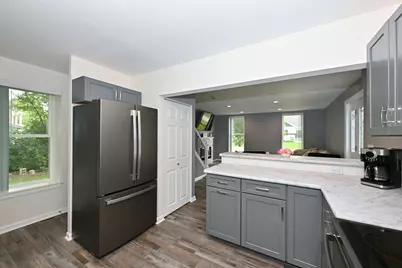 105  Roberts Rd, Dousman, WI 53118 - Photo 9