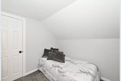 105  Roberts Rd, Dousman, WI 53118 - Photo 15