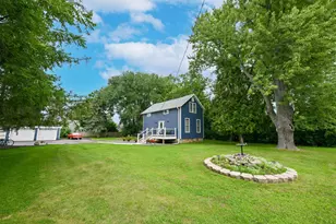 105 Roberts Rd, Dousman, WI 53118 - Photo 21