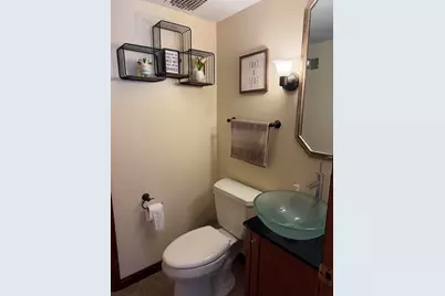 2362 S 78th St, West Allis, WI 53219 - Photo 13