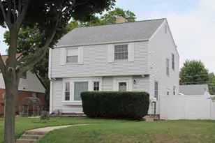 2362 S 78th St, West Allis, WI 53219 - Photo 1