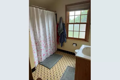 2362 S 78th St, West Allis, WI 53219 - Photo 15