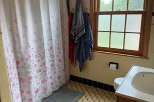 2362 S 78th St, West Allis, WI 53219 - Photo 15